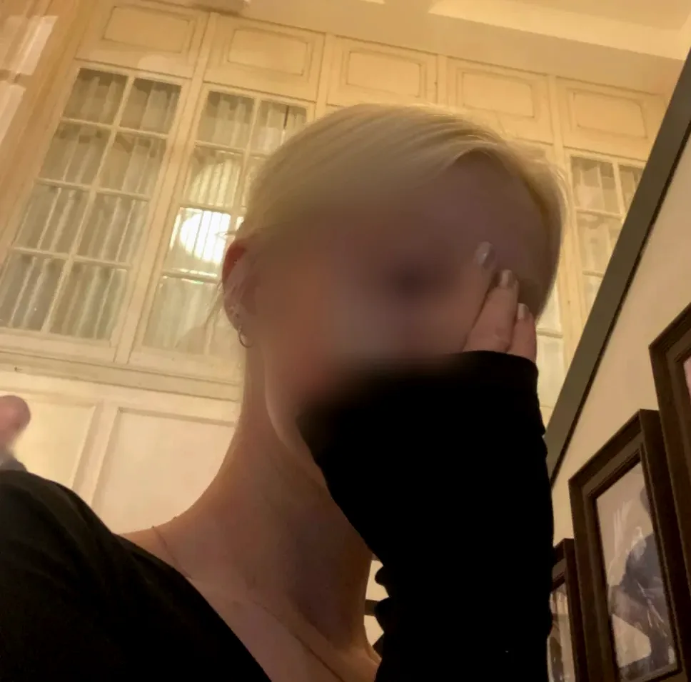 Morag, 24