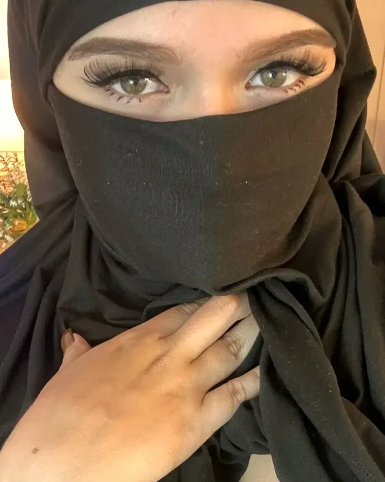 Ola, 24